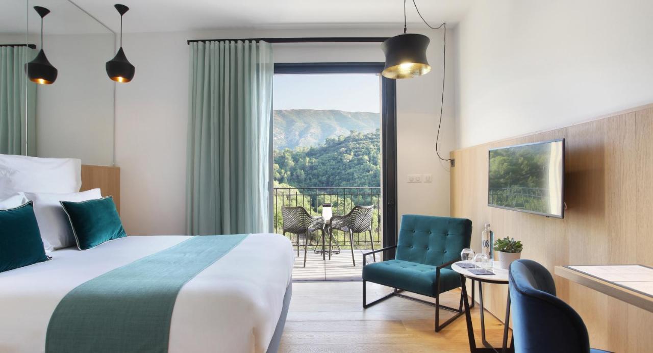 Hotel Sainte Victoire Vauvenargues エクステリア 写真