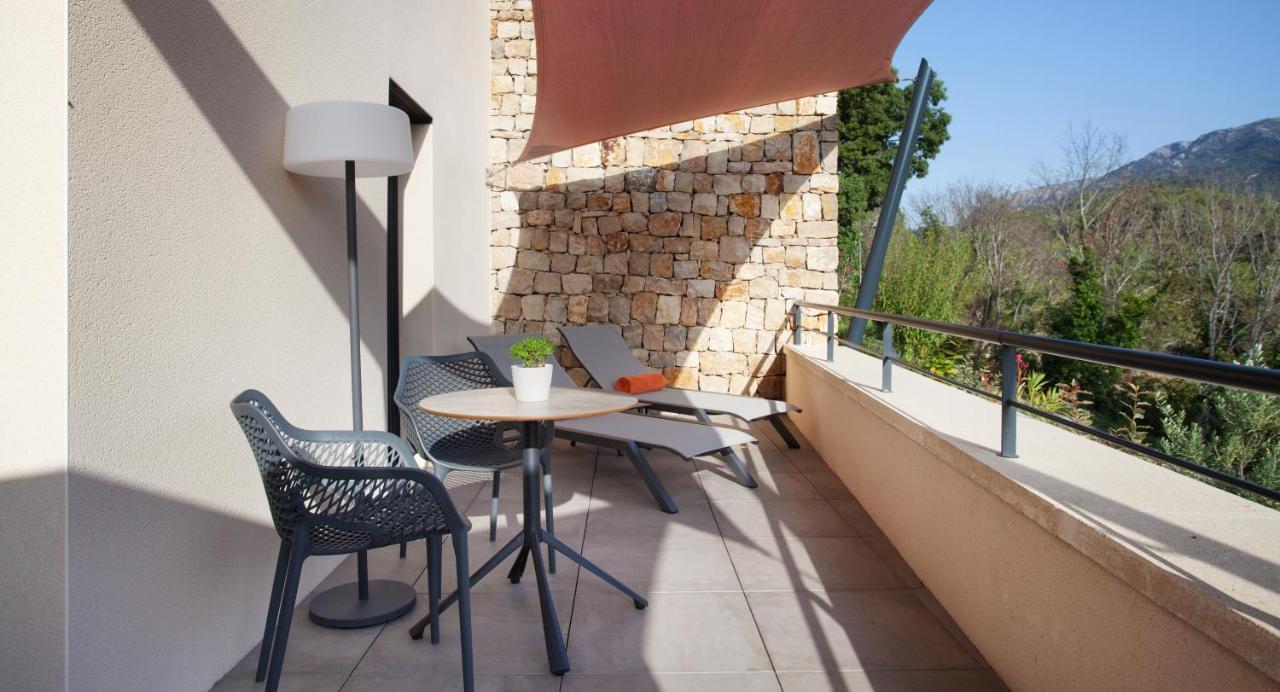 Hotel Sainte Victoire Vauvenargues エクステリア 写真