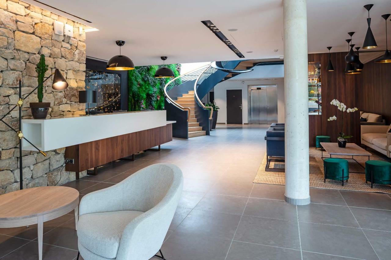 Hotel Sainte Victoire Vauvenargues エクステリア 写真