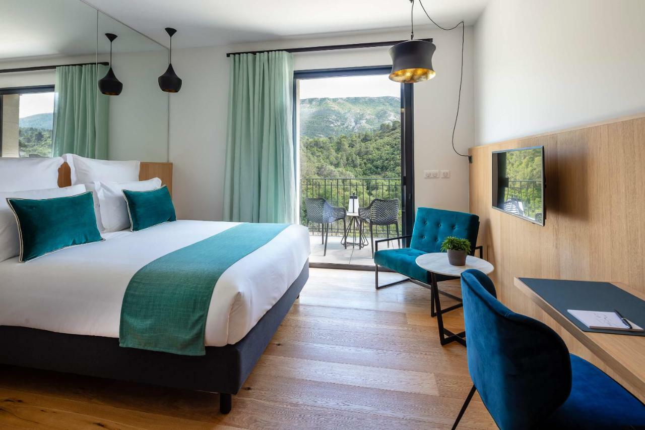 Hotel Sainte Victoire Vauvenargues エクステリア 写真