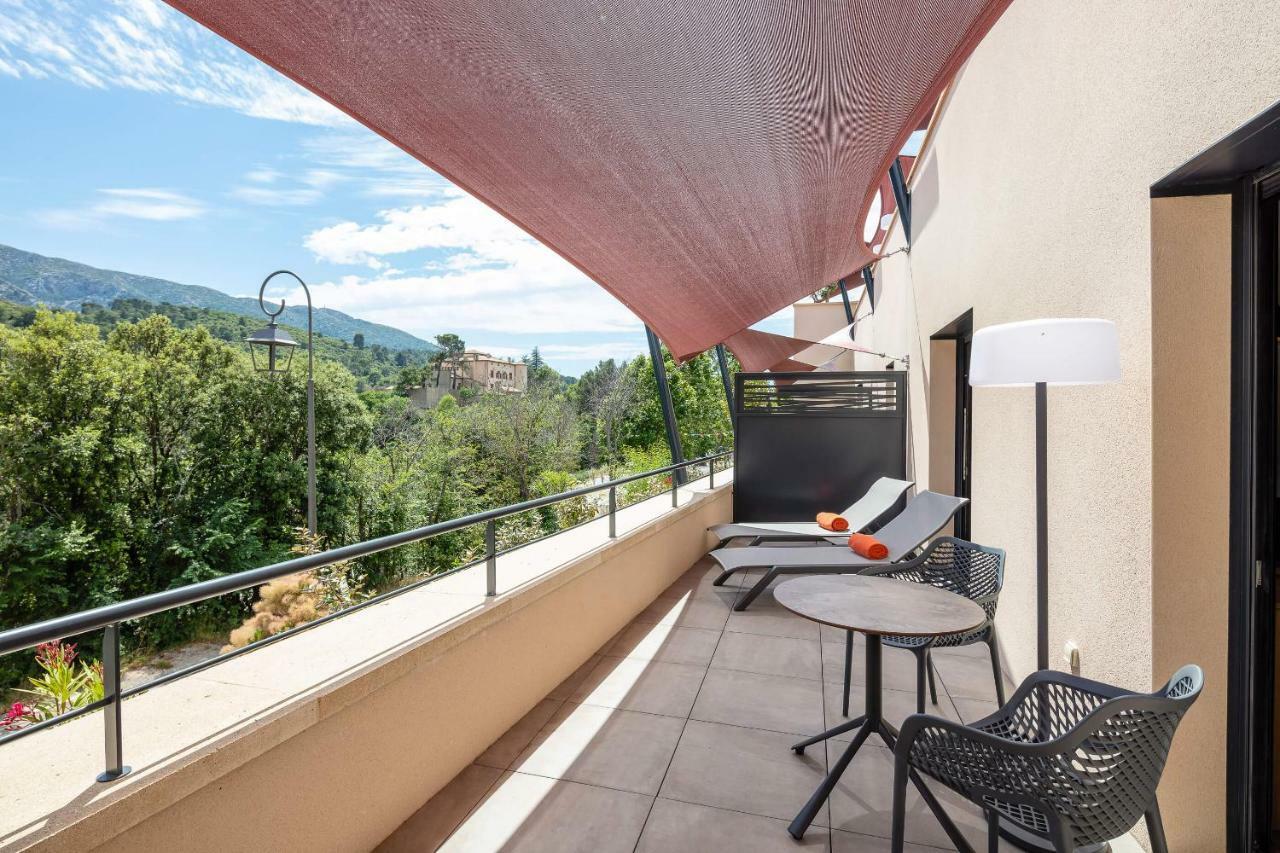 Hotel Sainte Victoire Vauvenargues エクステリア 写真