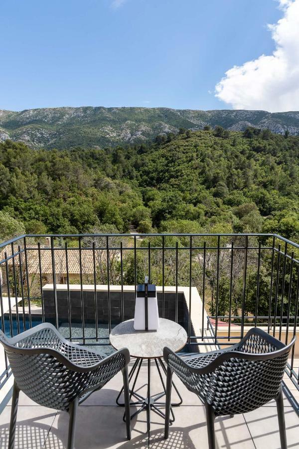 Hotel Sainte Victoire Vauvenargues エクステリア 写真