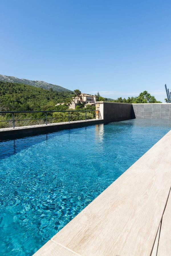 Hotel Sainte Victoire Vauvenargues エクステリア 写真